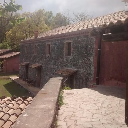 Agriturismo La Caraffara Sull' Etna Puntalazzo Exterior photo